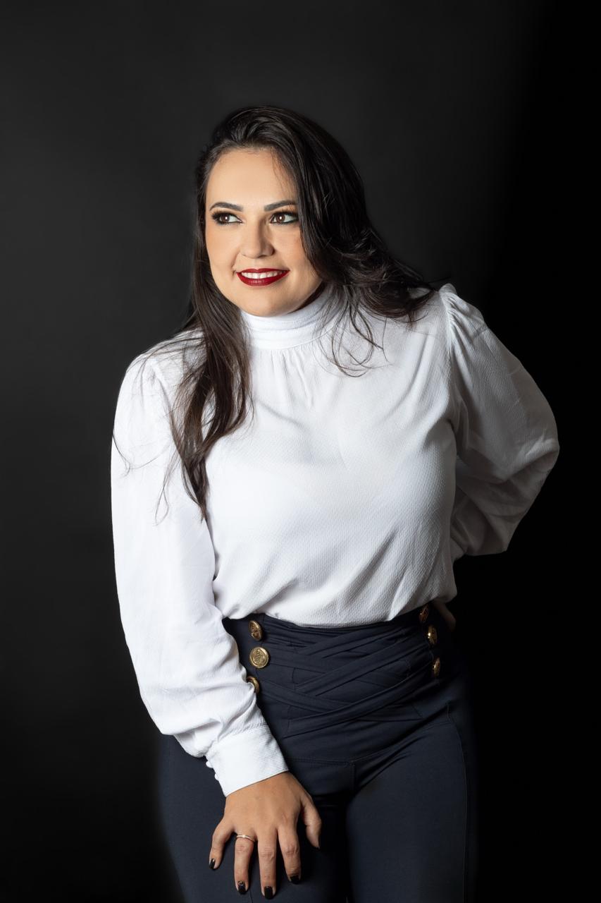 Dra. Jéssica Araujo — retrato profissional